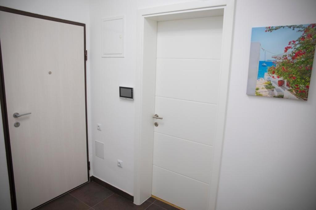 Apartment Divine Мостар Екстер'єр фото