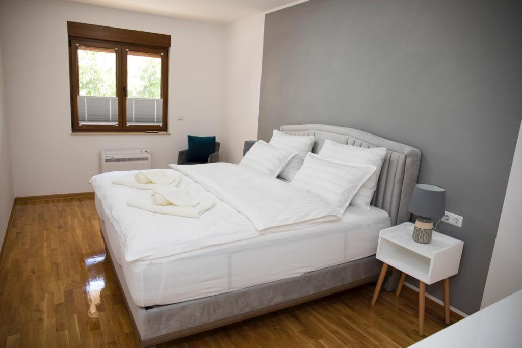 Apartment Divine Мостар Екстер'єр фото
