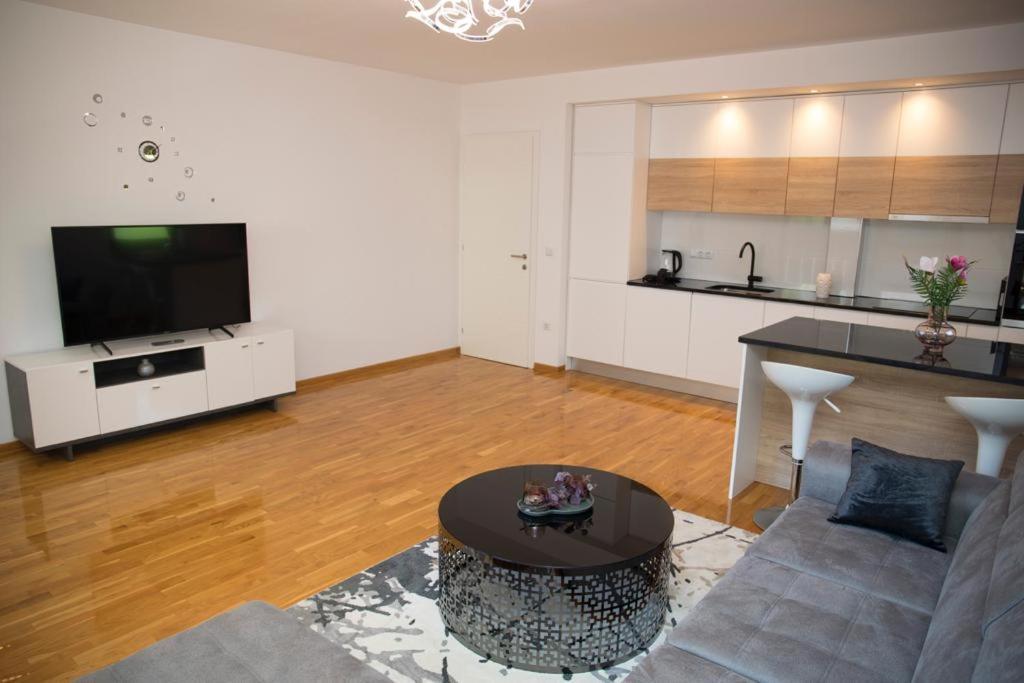 Apartment Divine Мостар Екстер'єр фото